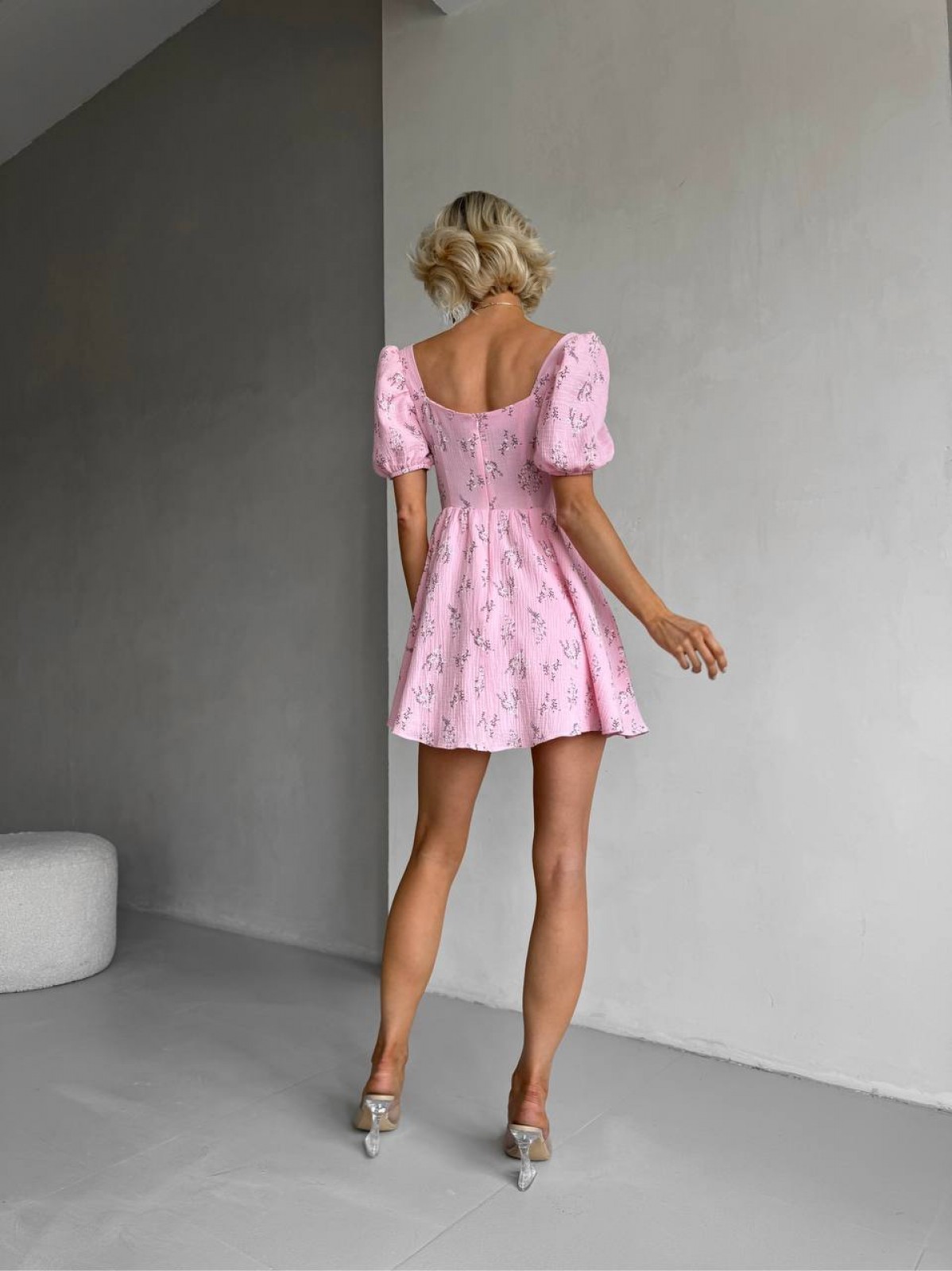 Жіноча сукня міні з мусліну колір рожевий р.44 459507