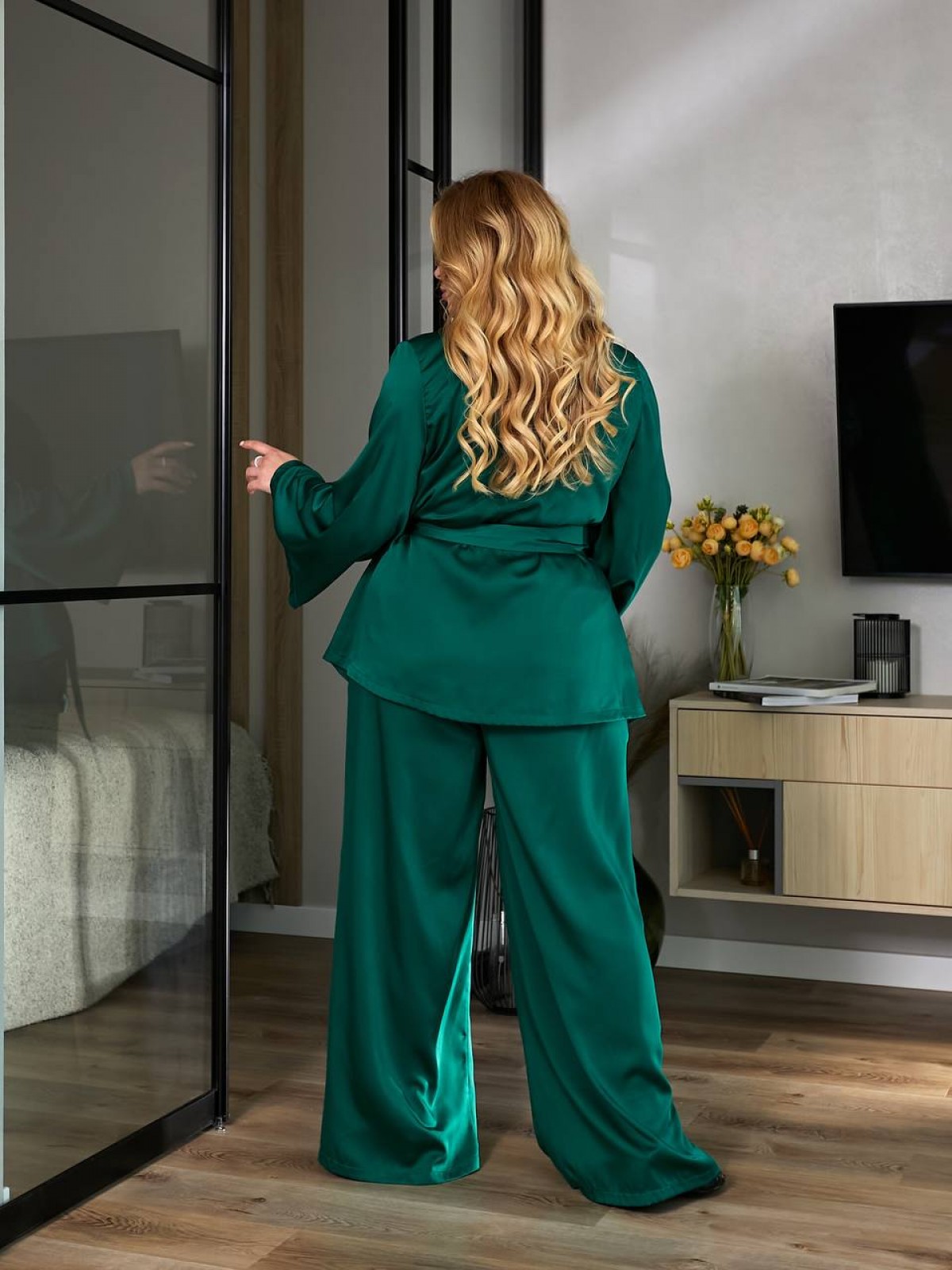 Жіночий костюм-двійка з шовку колір темно зелений р.46/48 454690