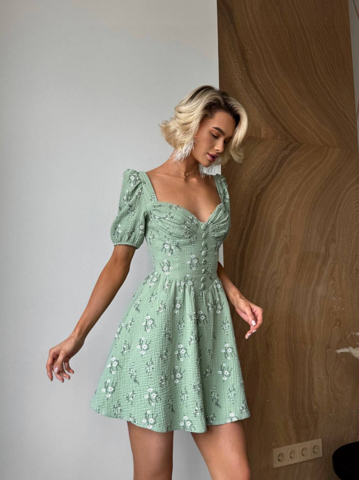 Жіноча сукня міні з мусліну колір оливковий р.44 459513