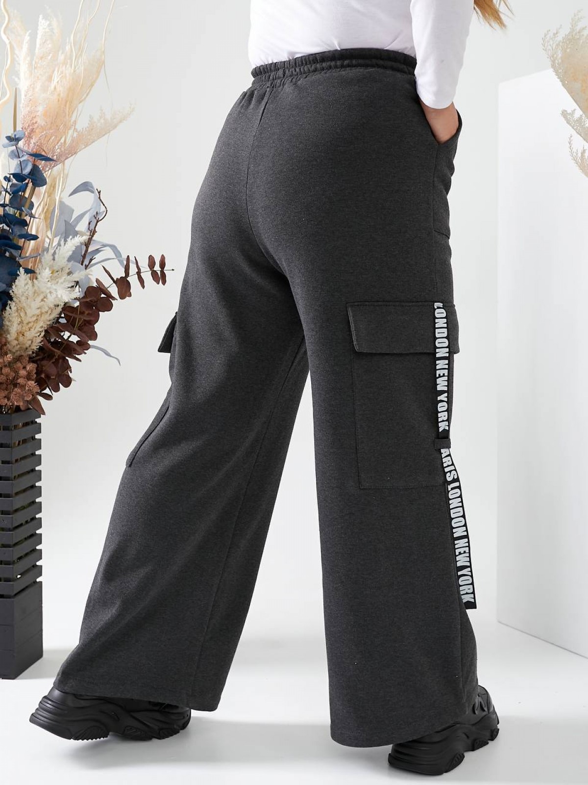 Жіночі брюки карго колір графіт р.54/56 441503