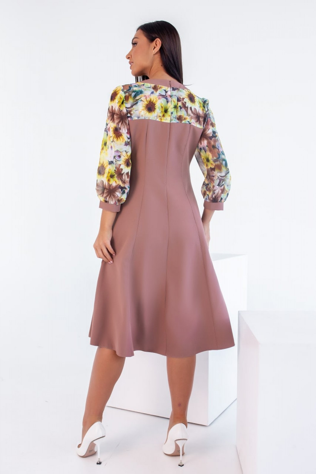 Жіноча сукня зі вставками із принтованого шифону бежева р.48/50 381709