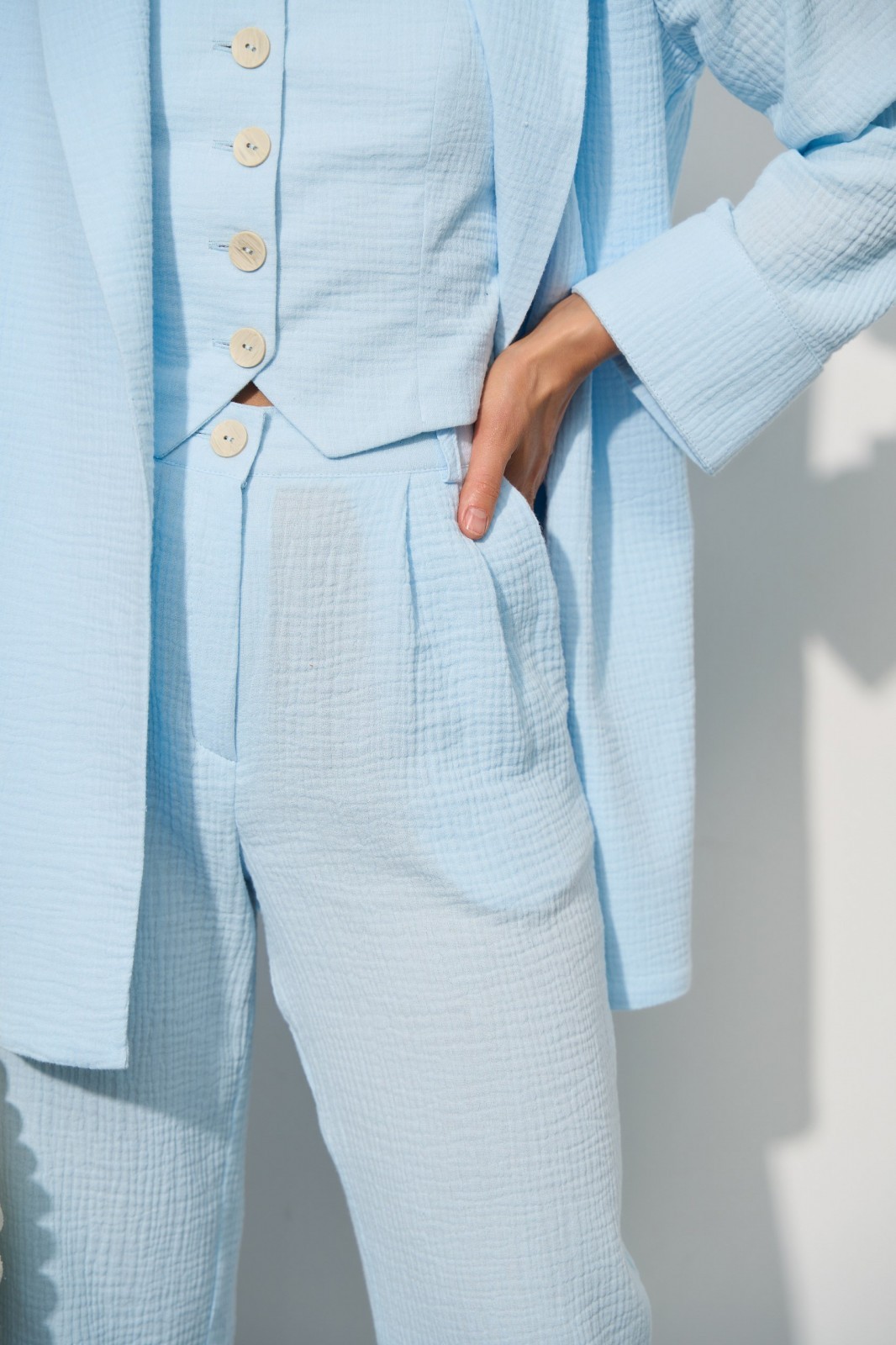 Жіночий мусліновий костюм-трійка колір світло-блакитний р.S 459107
