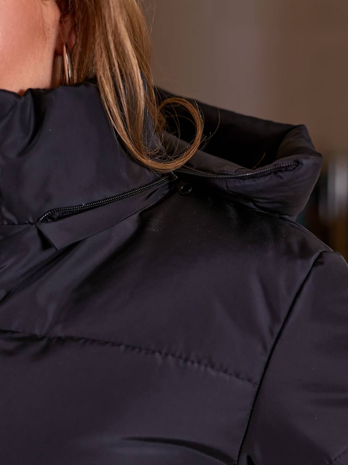 Жіноча весняна куртка Канада чорного кольору р.48/50 406443