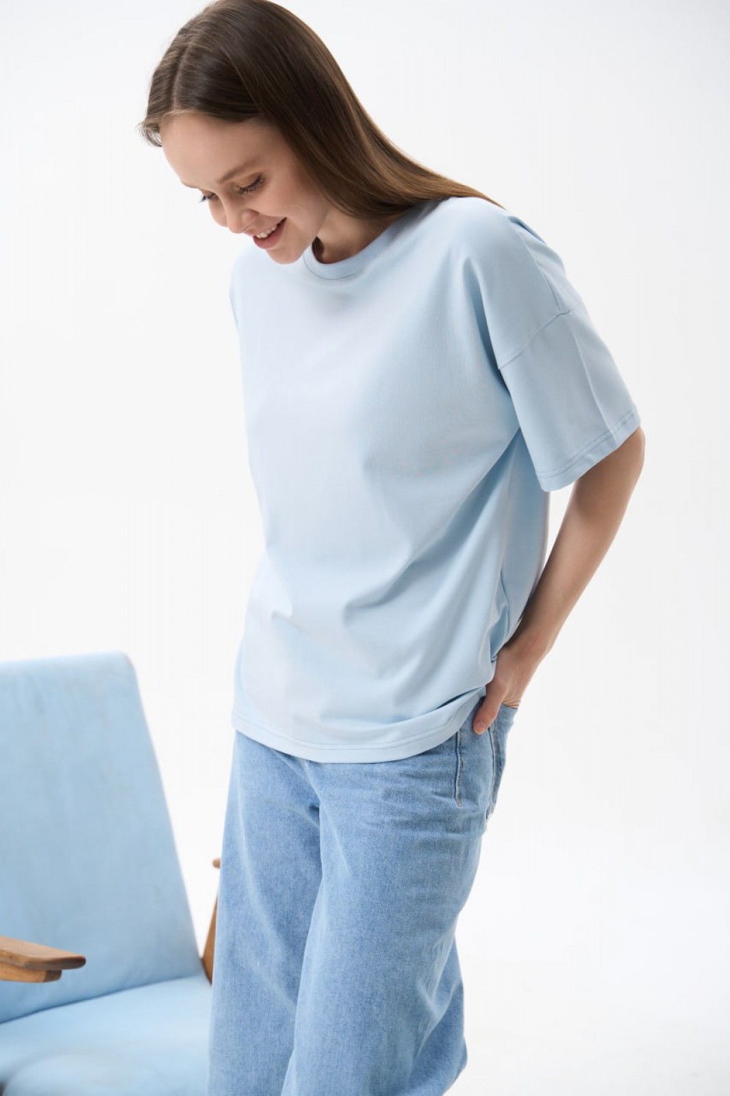 Жіноча футболка OVERSIZE колір світло-блакитний р.L 459163