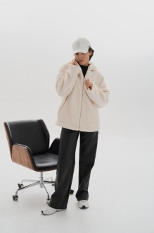 Жіноча куртка Тедді баранчик з капюшоном колір молочний р.L/XL 450901