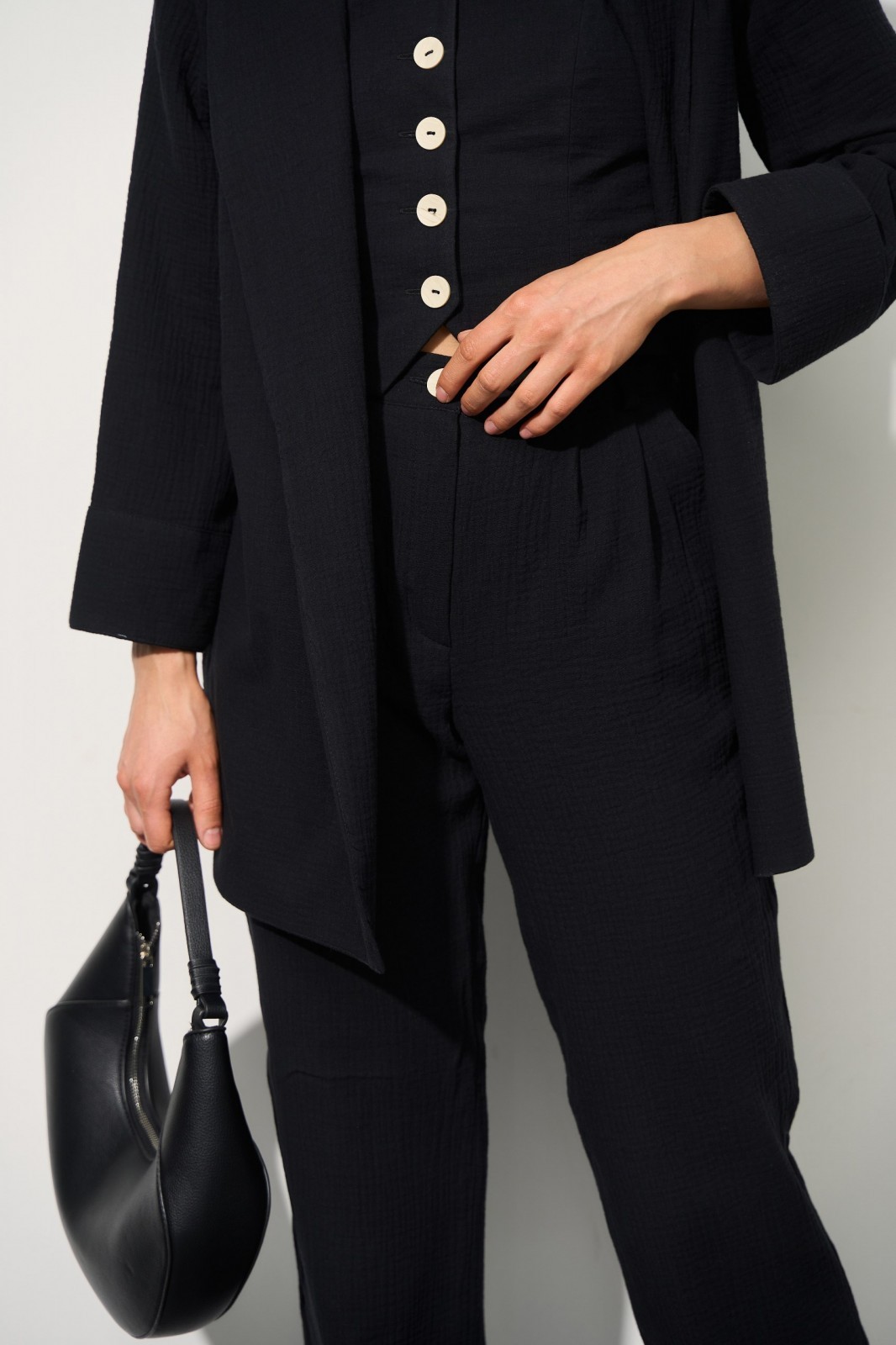 Жіночий мусліновий костюм-трійка колір чорний р.S 459106