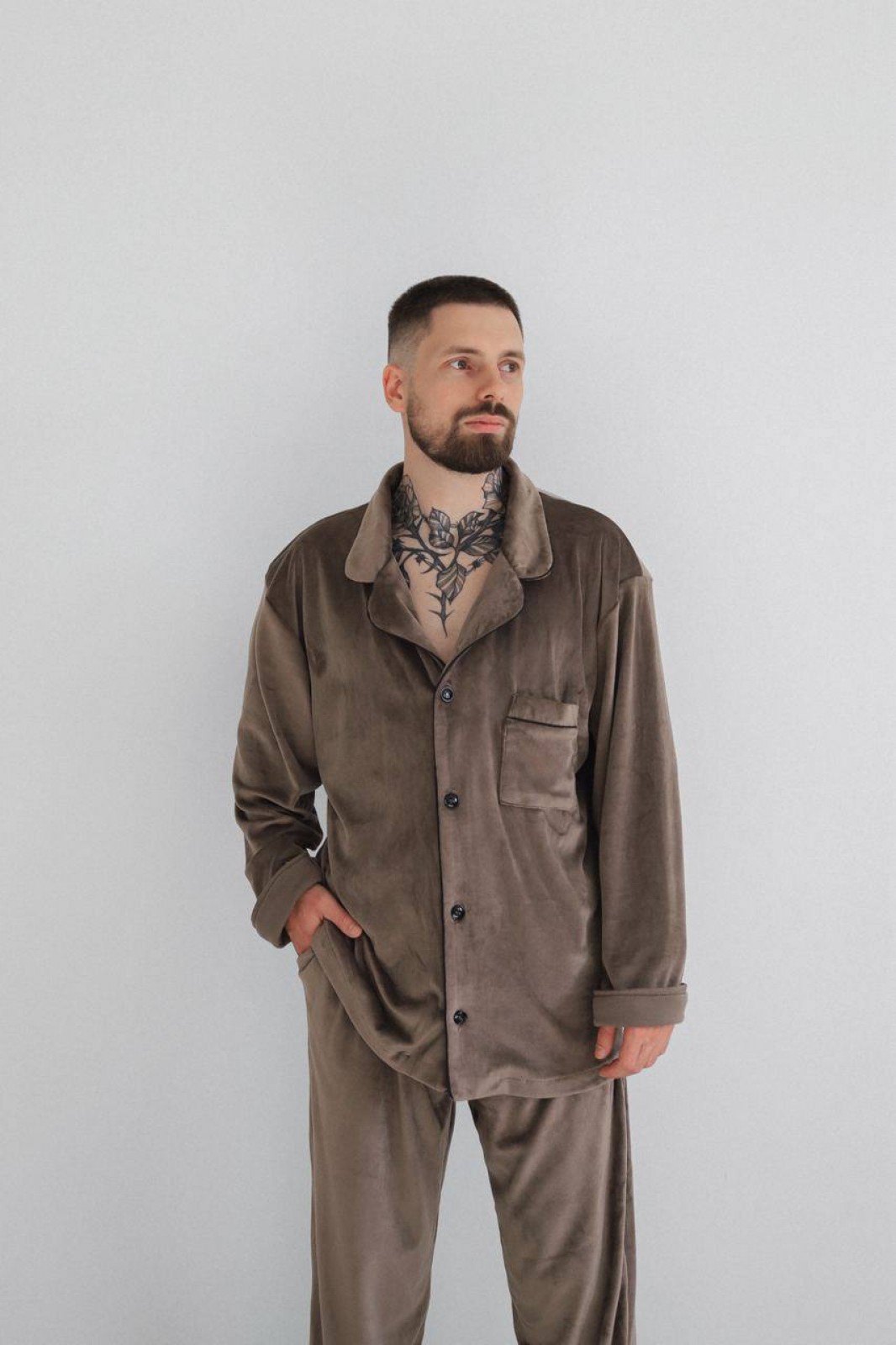 Чоловіча піжама з велюру колір коричневий р.M 449783