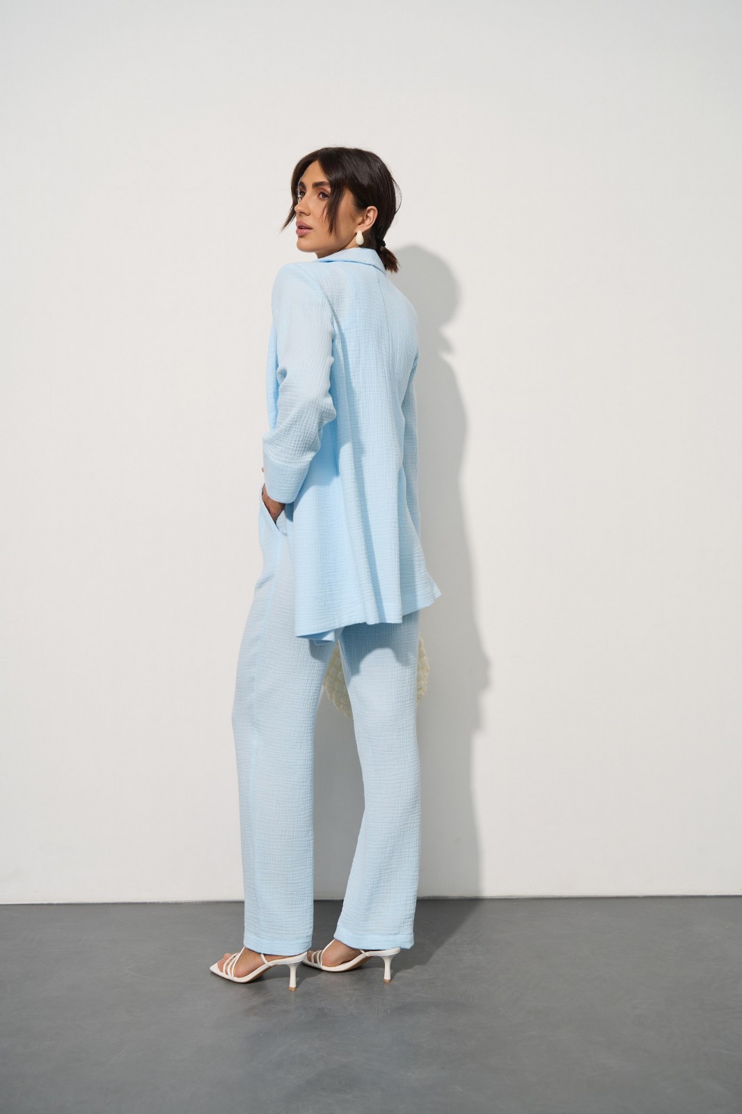 Жіночий мусліновий костюм-трійка колір світло-блакитний р.M 459181