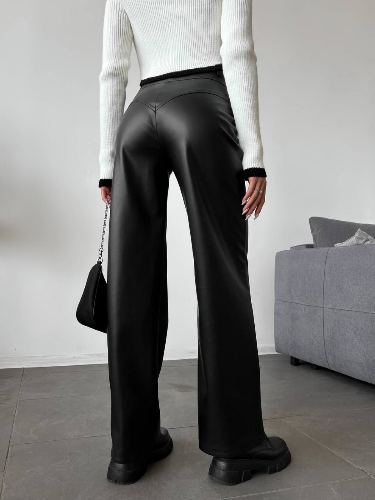 Жіночі штани з еко-шкіри колір чорний р.44 443403